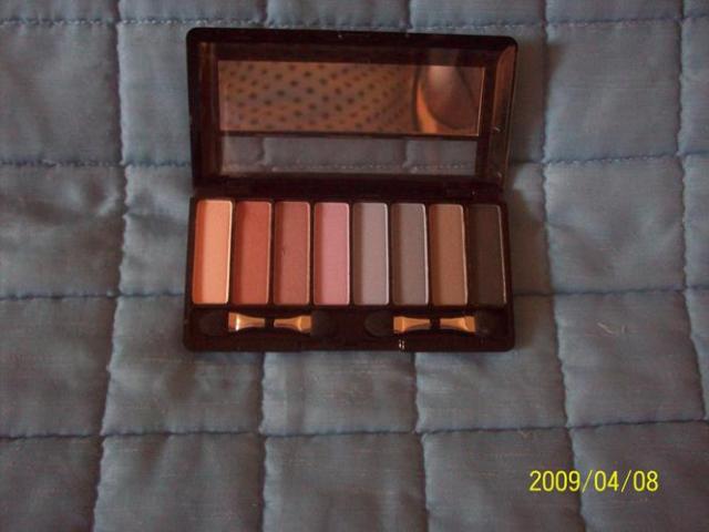 Daiktas seseliai (rez.)