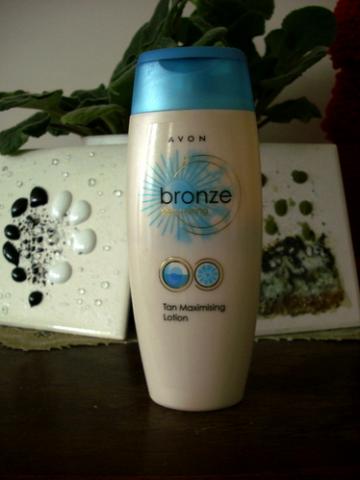 Daiktas įdegį intensyvinantis losjonas