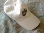 Daiktas nauja nike kepure