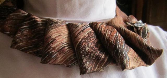 Daiktas Moteriška apykaklė