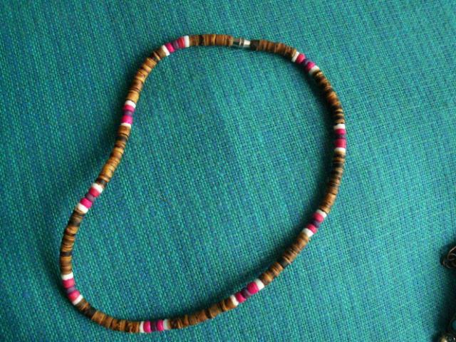 Daiktas kaklo papuosalas