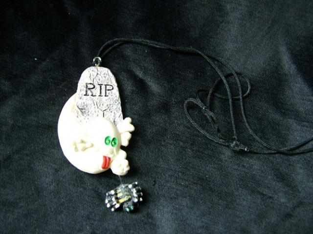 Daiktas Keraminis vaiduoklio pakabutis