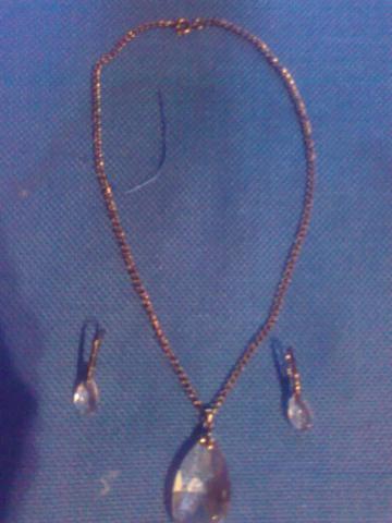 Daiktas Parduodu arba keiciu nauja papuosalu komplekta