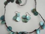 Daiktas Auskarai ir daiktas ant kaklo mėlyni