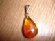Daiktas gintarinis+sidabrinis pakabukas