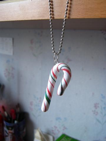 Daiktas Pakabukas - saldainis