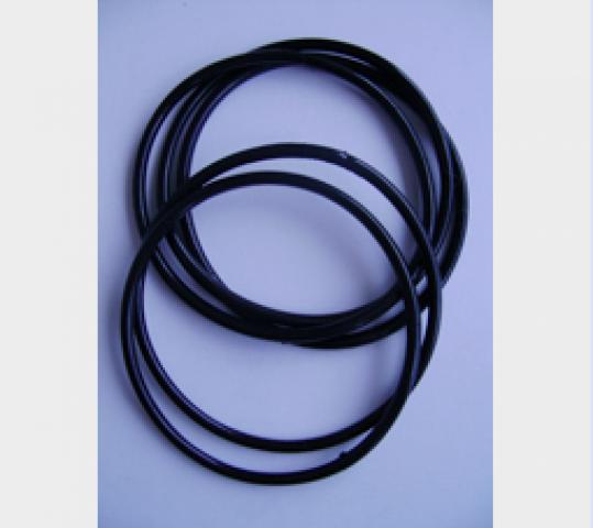 Daiktas Juodos gumines apyrankes 5vnt.