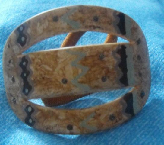 Daiktas plaukų gumelė