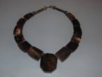 Daiktas kaklo papuošalas (rez. Tounge)