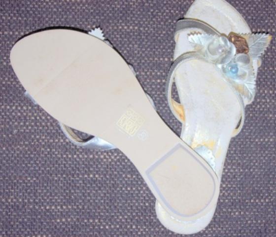 Daiktas Šlepetės-basutės