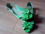 Daiktas Žali batukai su kaspinėliu Nerezervuota