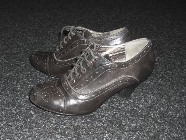 Daiktas Sezoniniai pilki batai