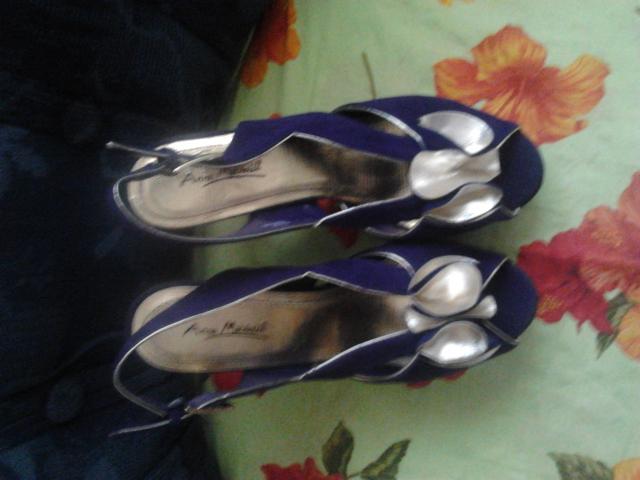 Daiktas violetiniai aukstakulniai           