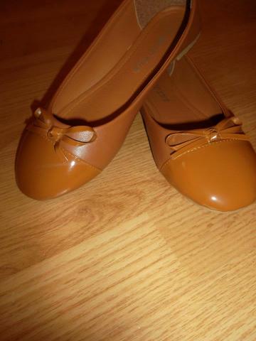 Daiktas 38 dydžio rudi batukai