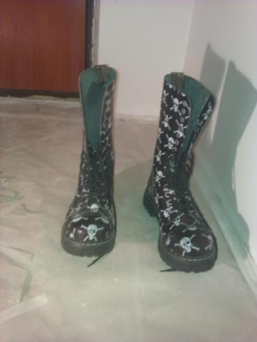 Daiktas Moteriski kerziniai batai ''Steel" (kerzai)