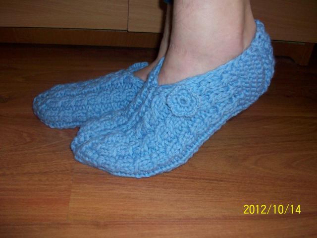 Daiktas megztos tapkes