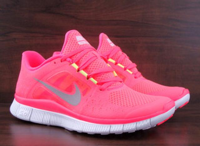 Daiktas nike free run ivairiu dydziu ir spalvu