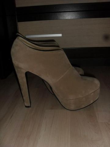 Daiktas aukštakulniai