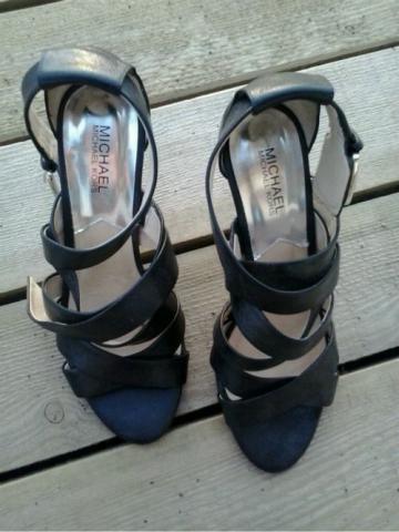 Daiktas Michael Kors basutės