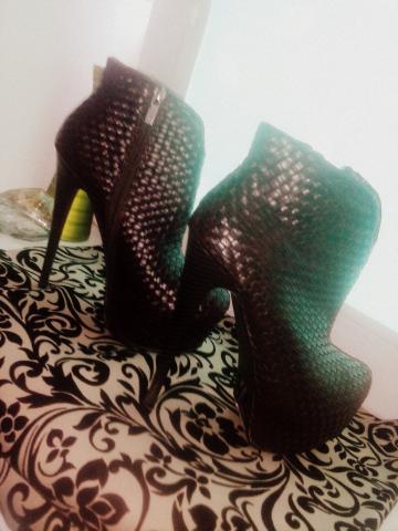 Daiktas Rudi nerealūs aukštakulniai