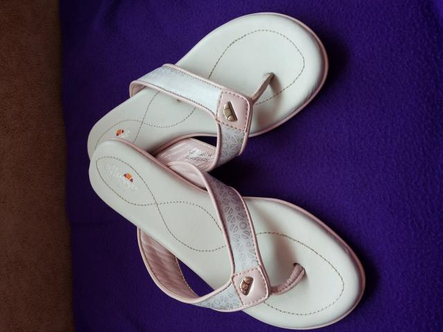 Daiktas Ellesse per pirsta tapkytes