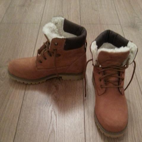 Daiktas Parduodu naujus žieminius batus