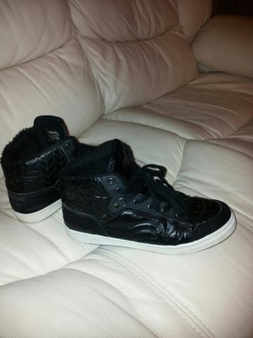 Daiktas Pieces orginalus su kailiuku aulinukai 39 dyd