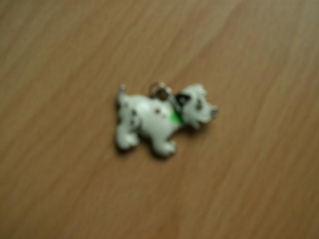 Daiktas pakabukas delmantinas