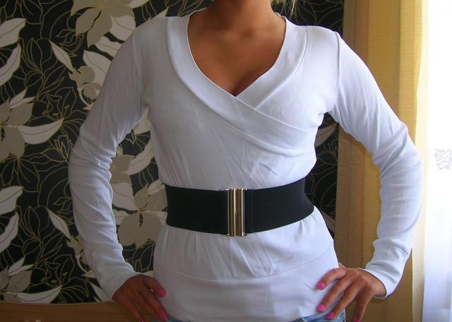 Daiktas Graži balta palaidinė