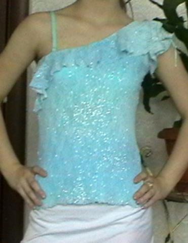 Daiktas Melyna bliuskute