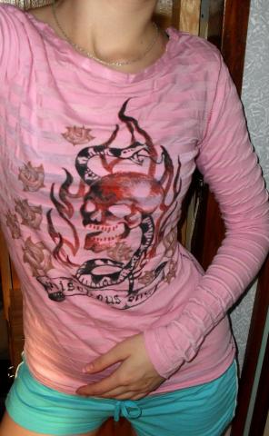 Daiktas Nemainau.Palaidine su kaukuole