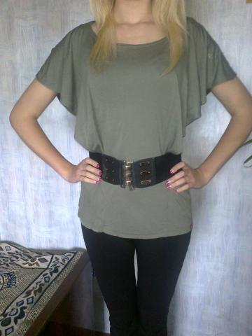 Daiktas zalsva ESPRIT bliuskute