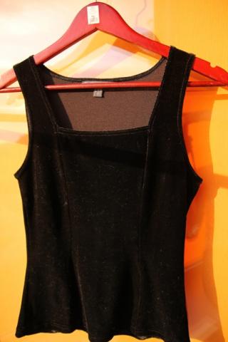 Daiktas juoda zomšinė