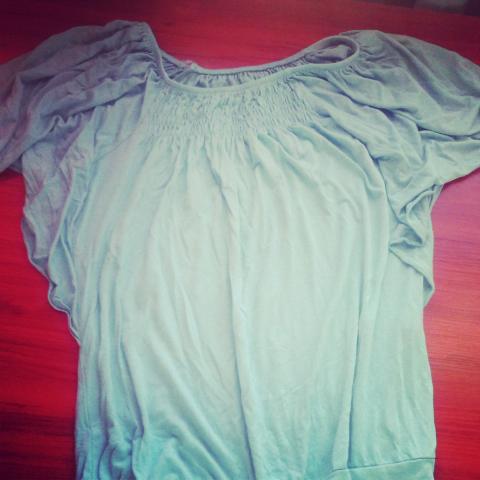 Daiktas Labai graži mėlyna palaidinė