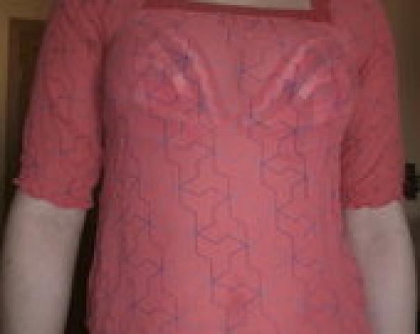 Daiktas koralines spalvos