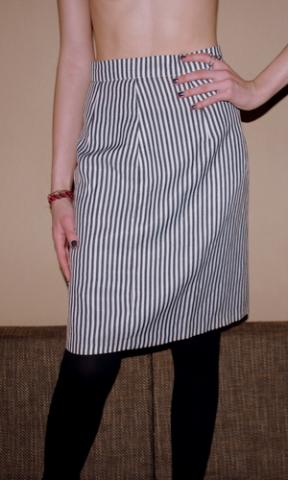 Daiktas Sijonas su paaukštintu liemeniu