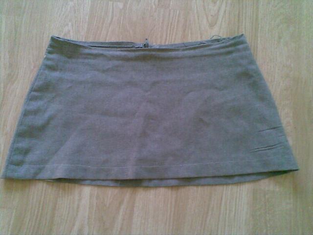 Daiktas mini mini sijonukas :)