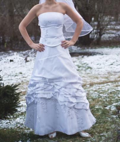 Daiktas Balta vestuvinė suknelė