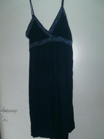 Daiktas Ilgoka, mėlyna suknelė