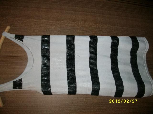 Daiktas tunika, sukne