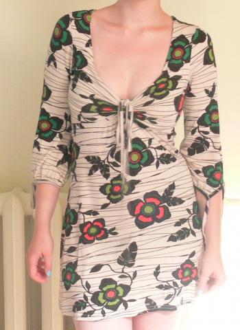 Daiktas Gėlėta suknelė