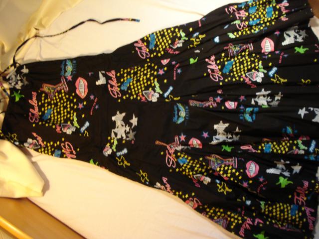 Daiktas Nepaprastai spalvinga suknelė