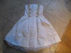 Daiktas S balta suknute be petneseliu