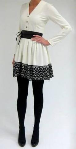 Daiktas elegantiška balta suknelė