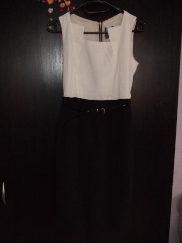 Daiktas Suknele su auksiniu uztrauktuku