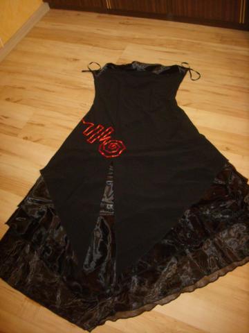 Daiktas juoda ilga suknelė