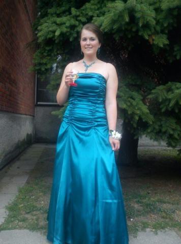 Daiktas vakarinė suknelė