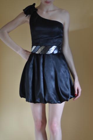 Daiktas ASOS skater tipo suknelė