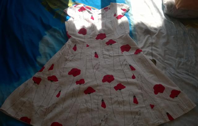 Daiktas linine suknele