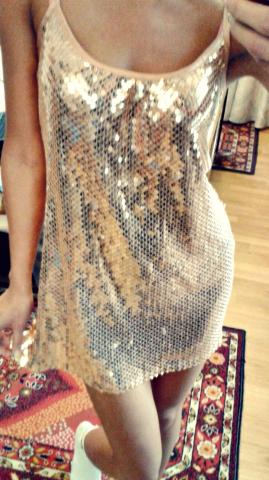 Daiktas Puikiai blizgi suknute